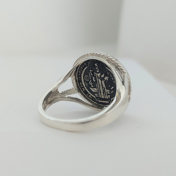 Anillo de San Benito