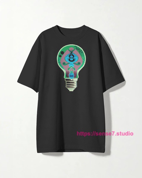 Psychedelic Lightbulb Graphic T-Shirt