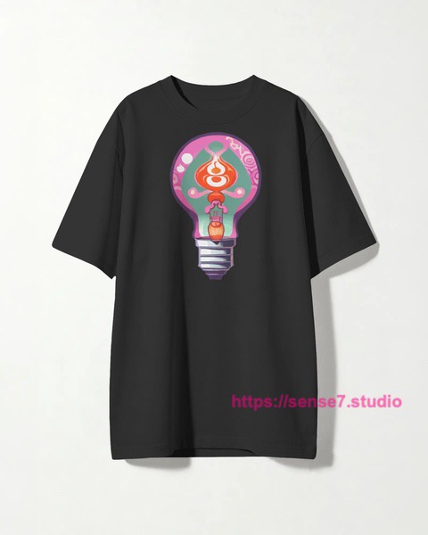 Psychedelic Lightbulb Graphic T-Shirt