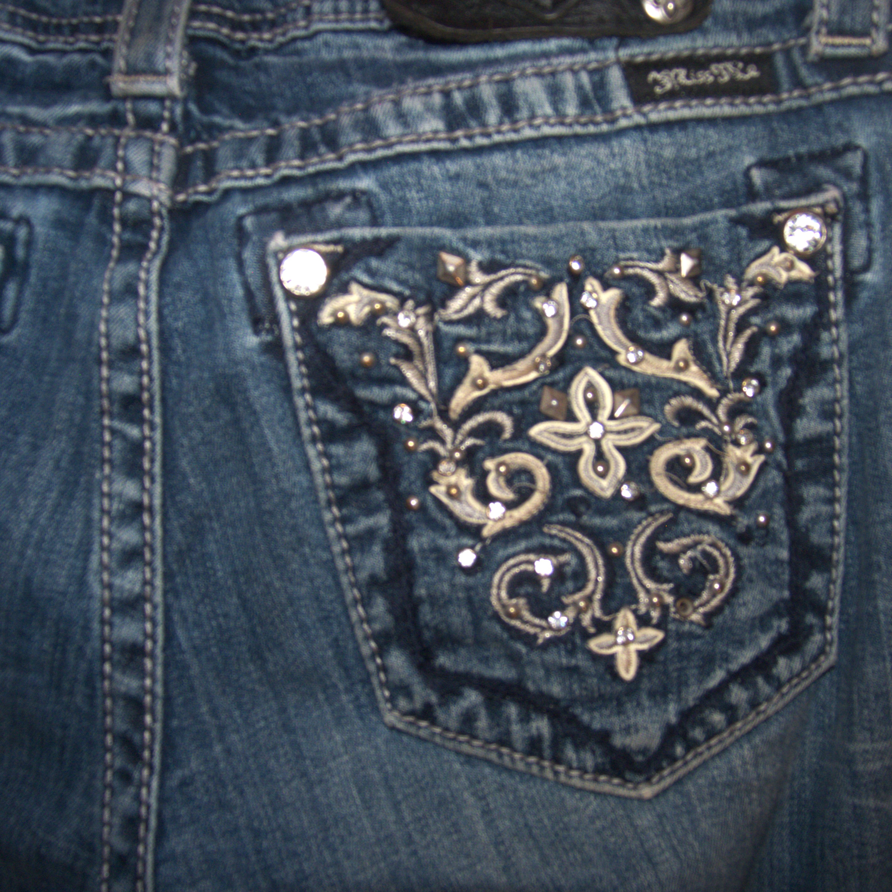 Flared Miss Me Jeans 