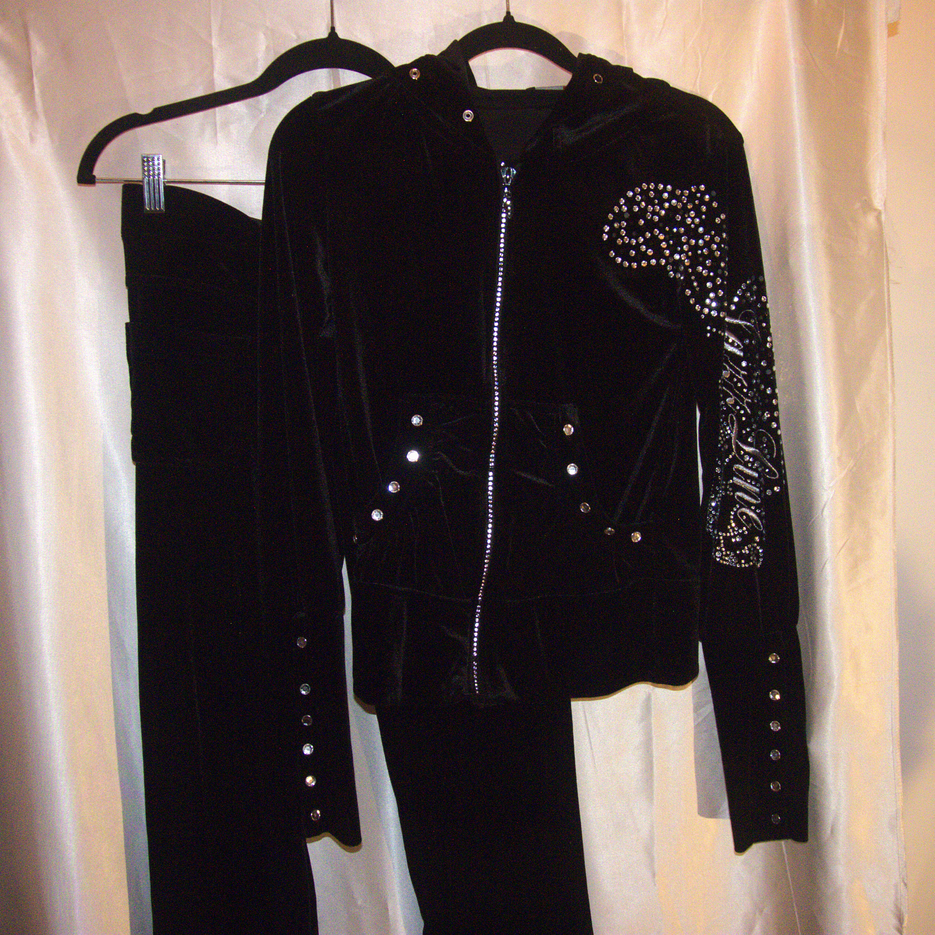  Vintage 2000s rhinestoned velour tracksuit