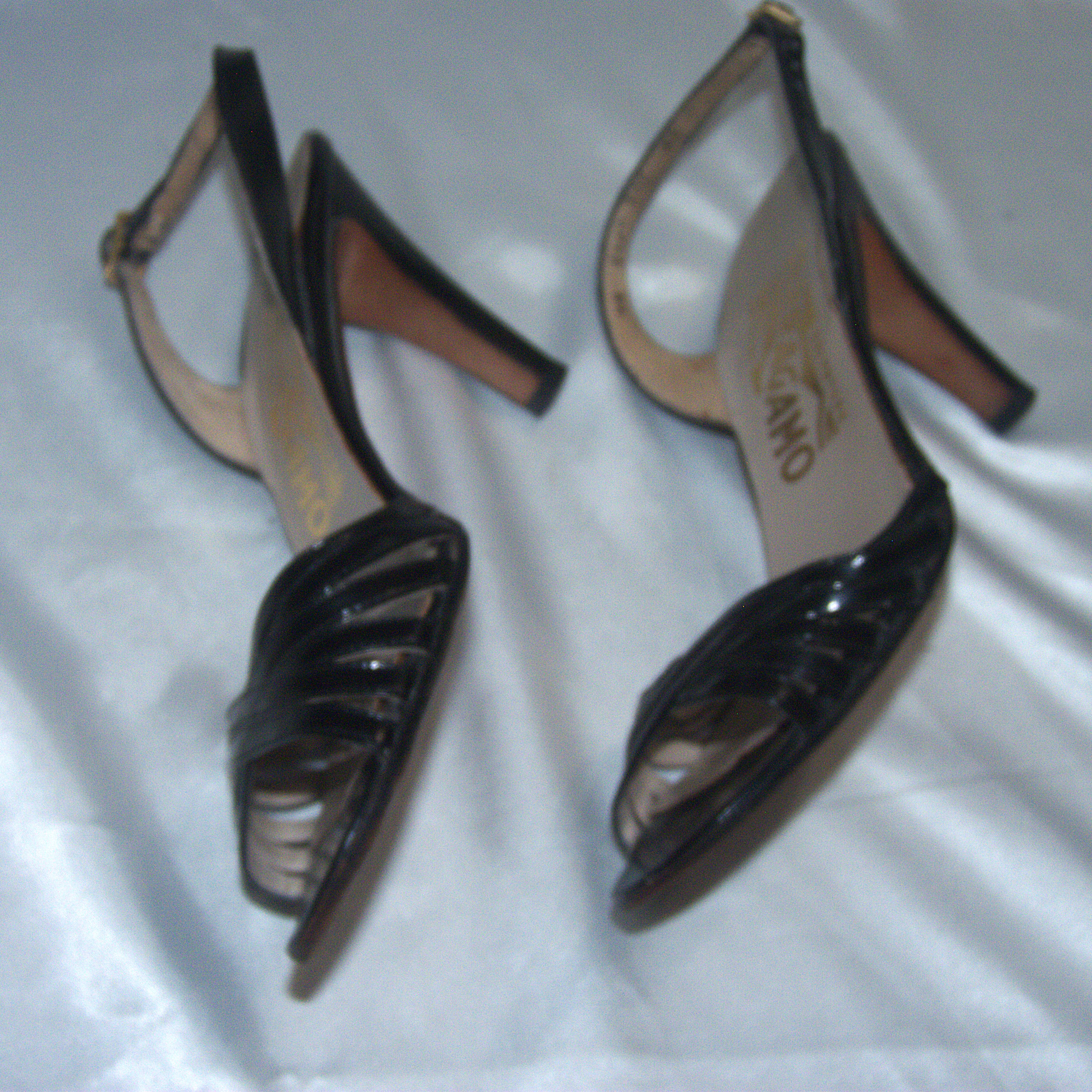 Vintage Ferragamo leather heels