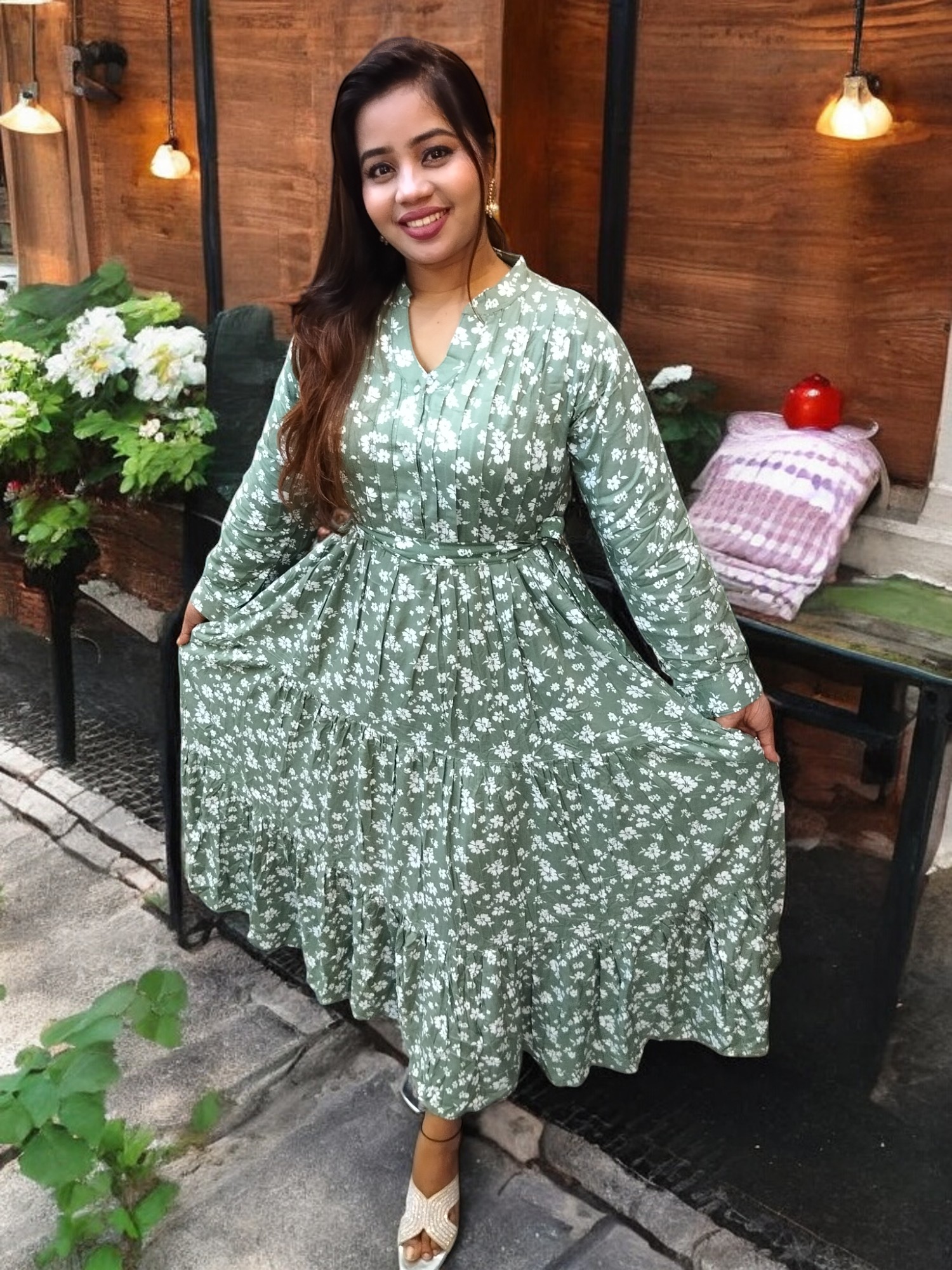 Chaina Leylen with floral print