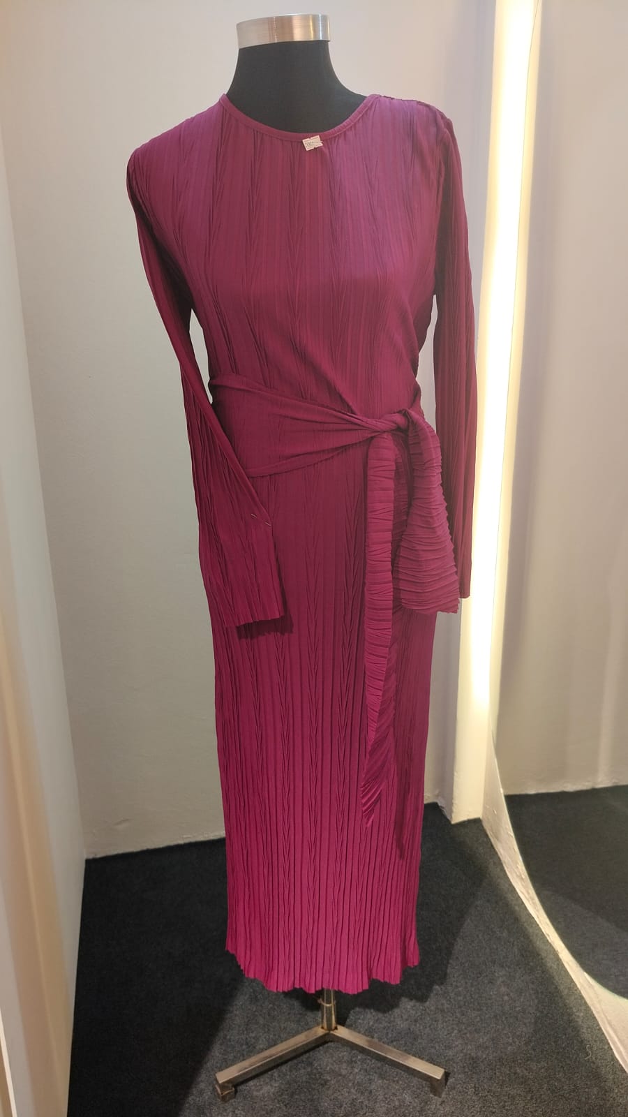 Elegant Magenta Pleated Dress