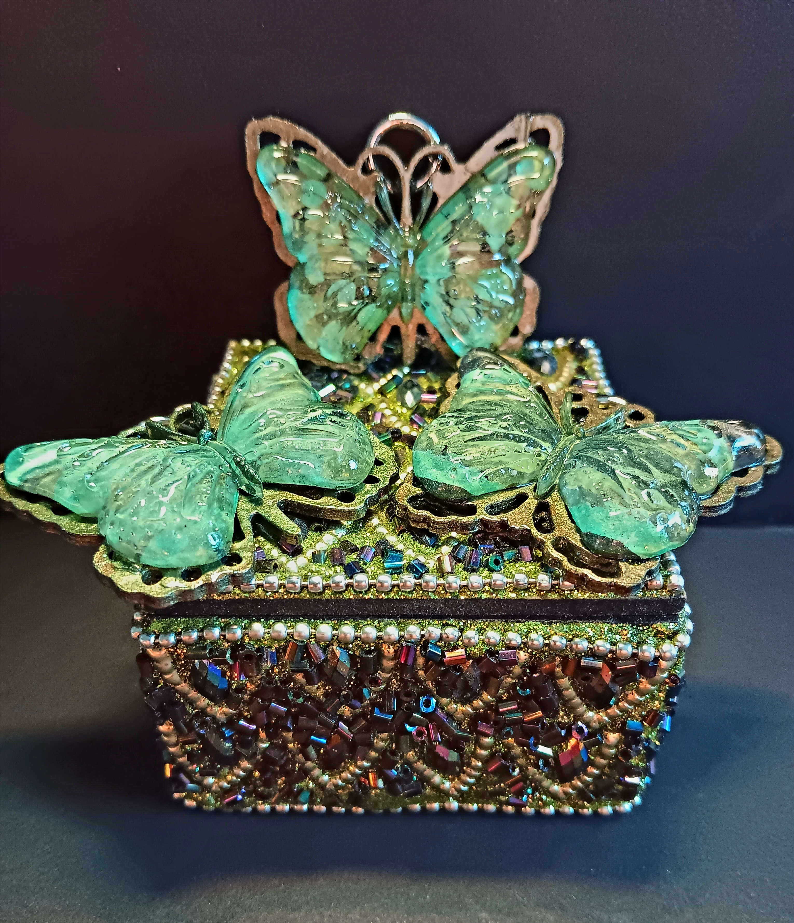 BUTTERFLY BRACELETS AND NECKLACES GREEN 