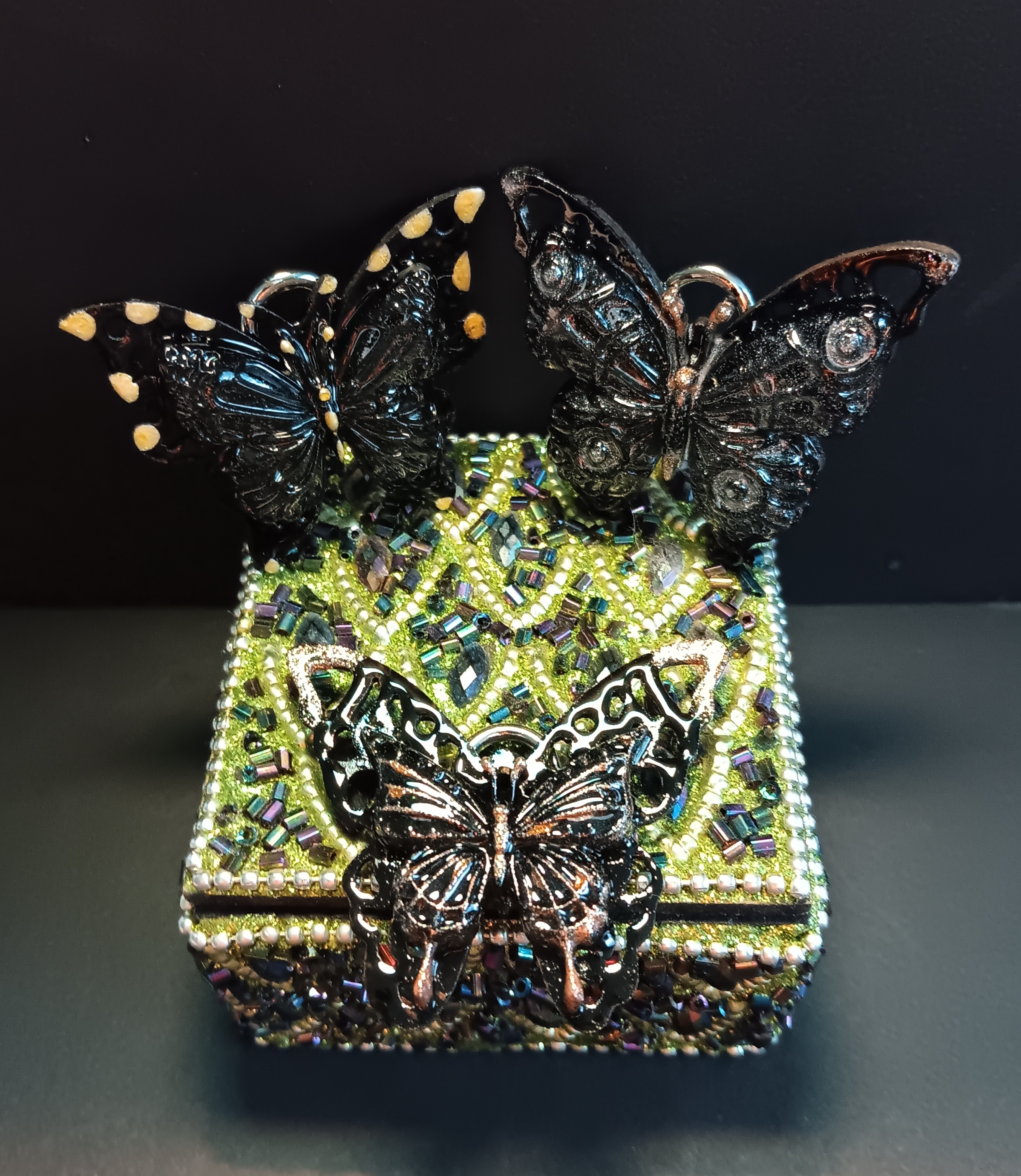 BUTTERFLY BRACELETS AND NECKLACES BLACK