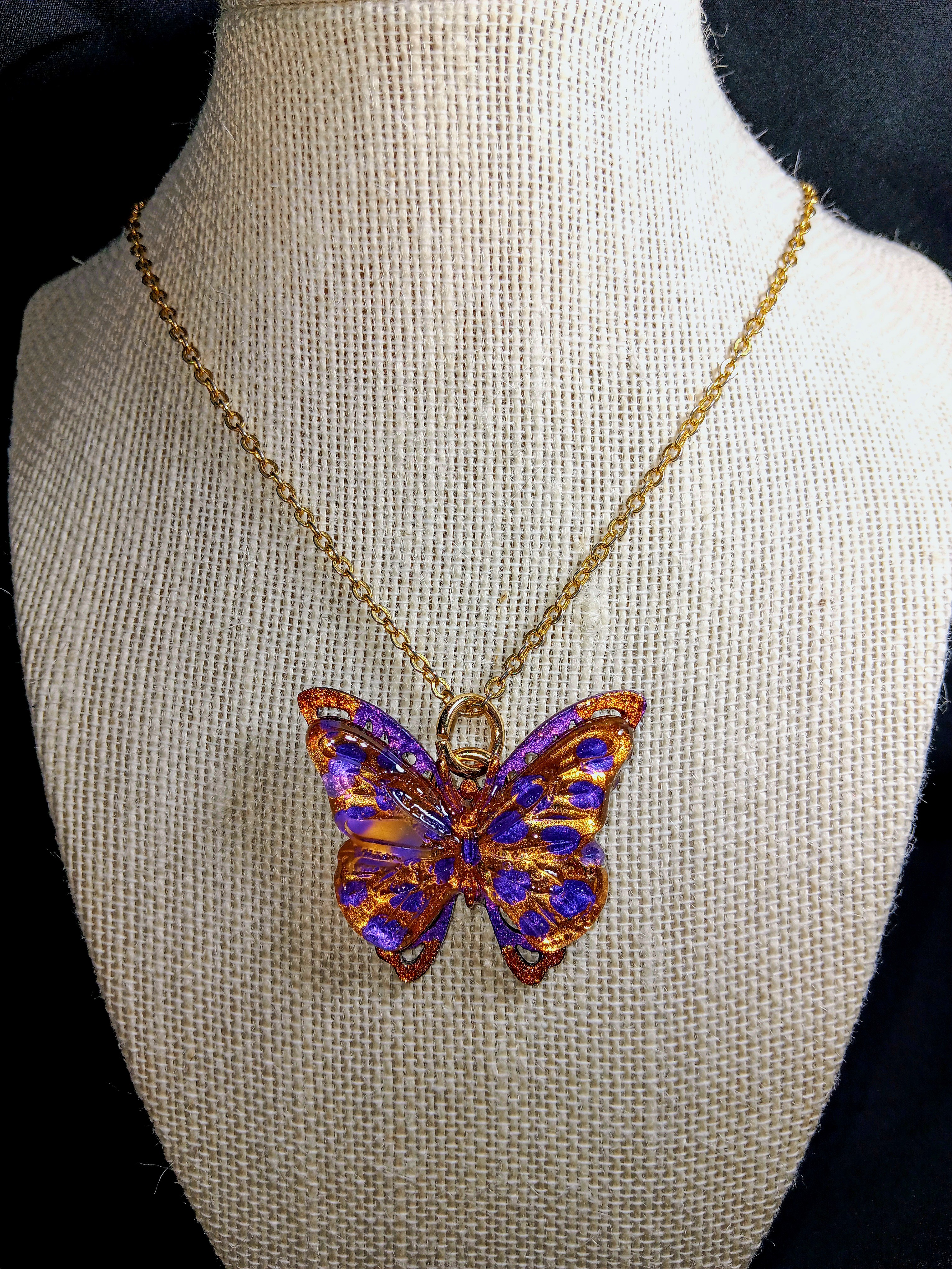 BUTTERFLY BRACELETS AND NECKLACES PURPLE