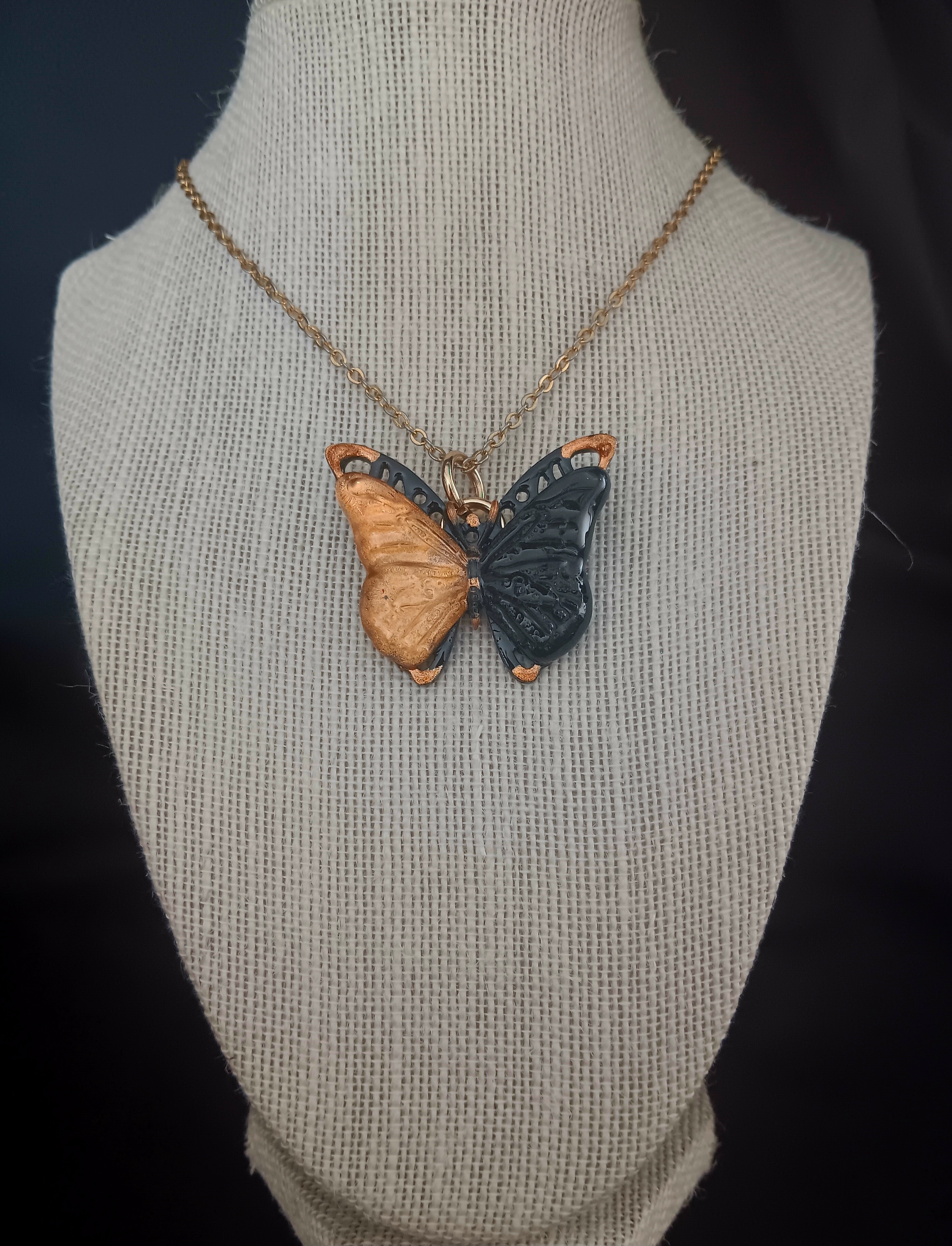 BUTTERFLY BRACELETS AND NECKLACES BLACK
