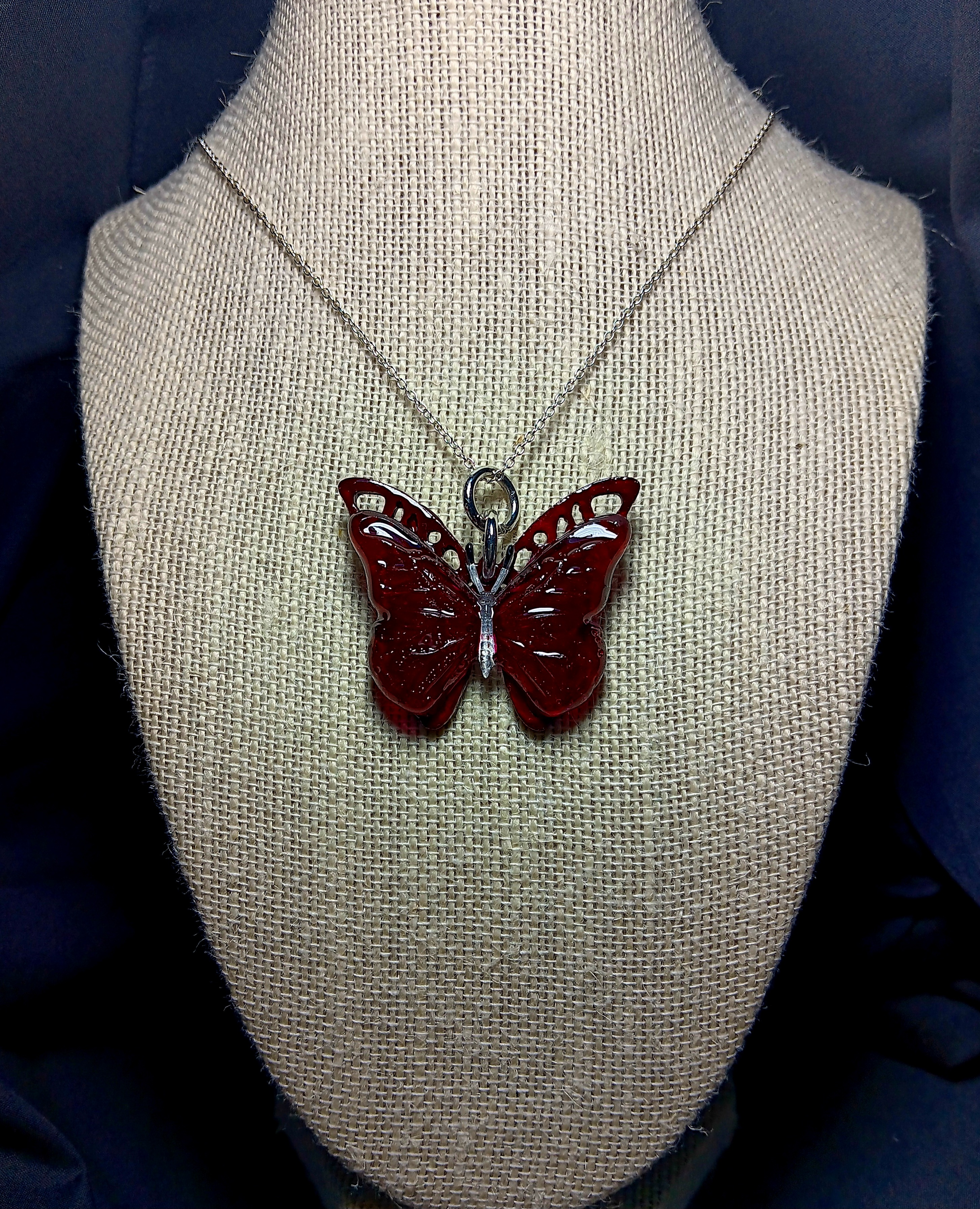BUTTERFLY PENDANT - BURGUNDY RED