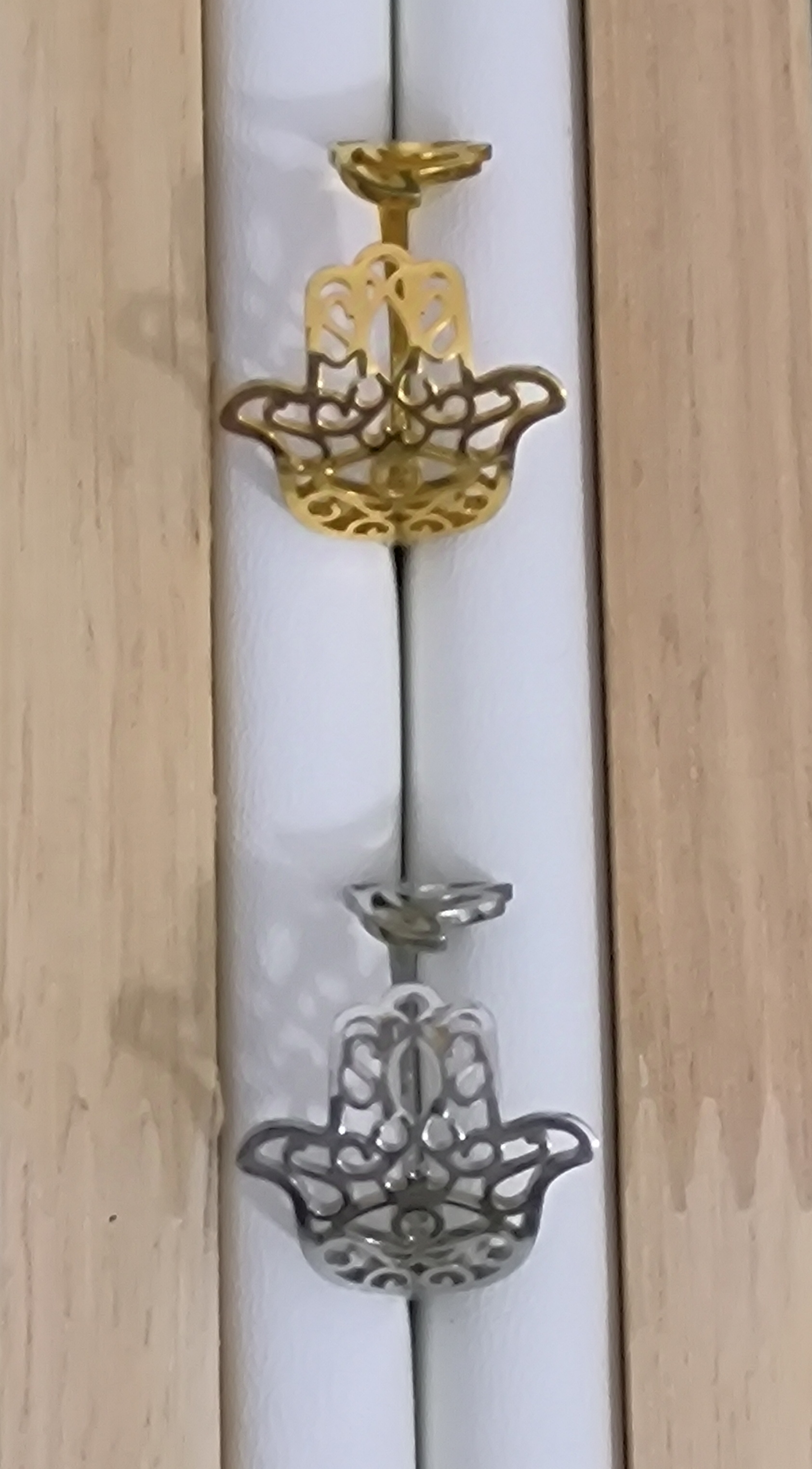 Anillo Mano de Fátima con Flor de Loto.