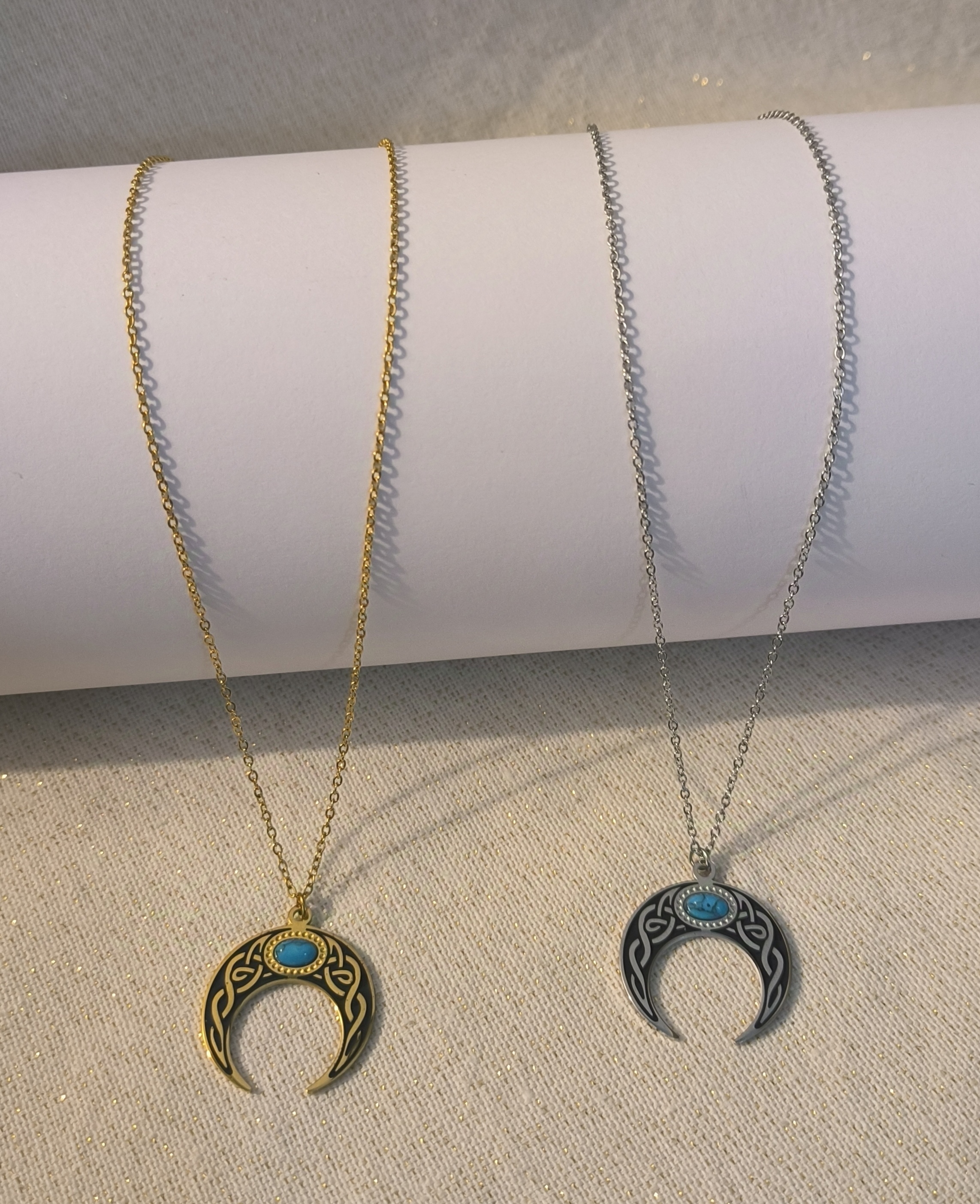 Colgante Luna invertida.