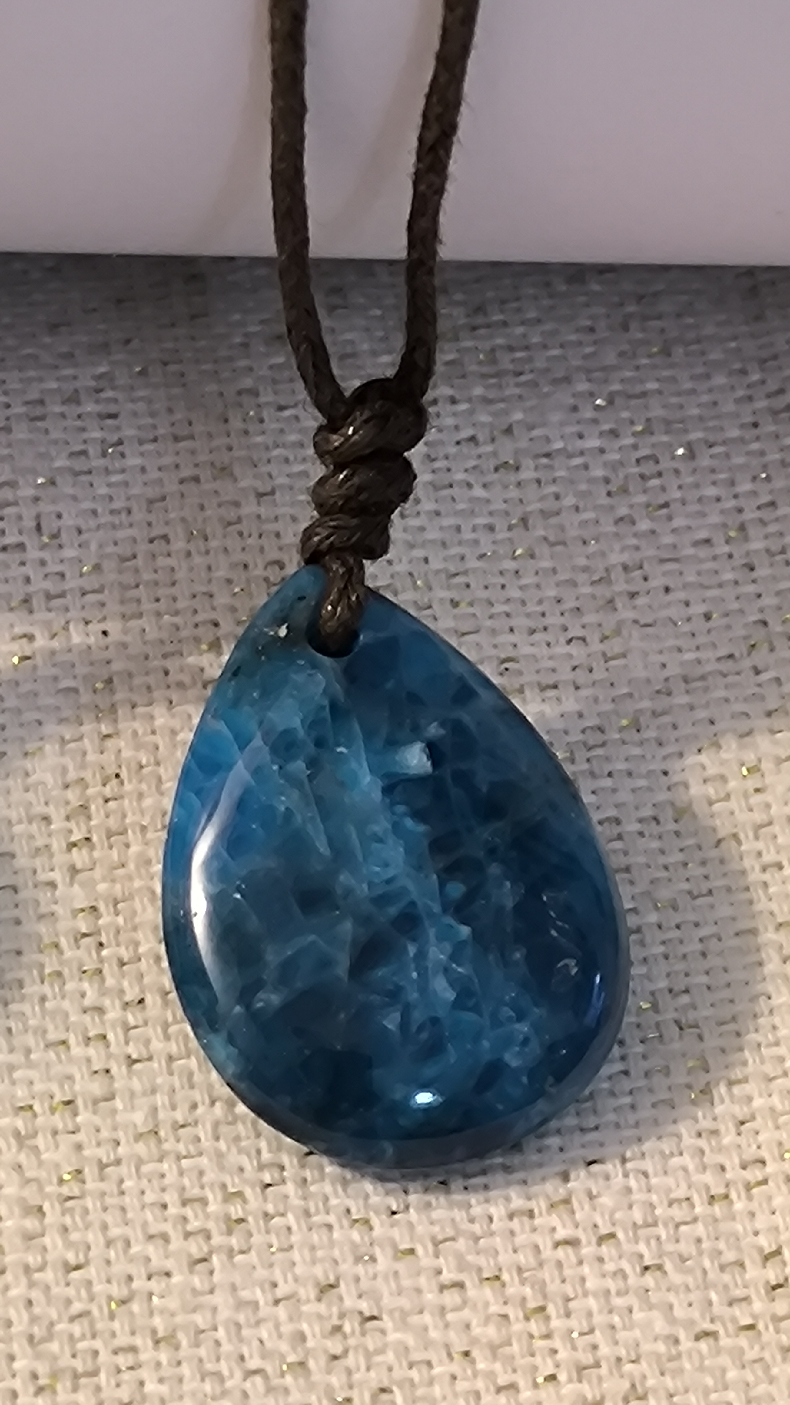 Colgantes gota de Piedra.