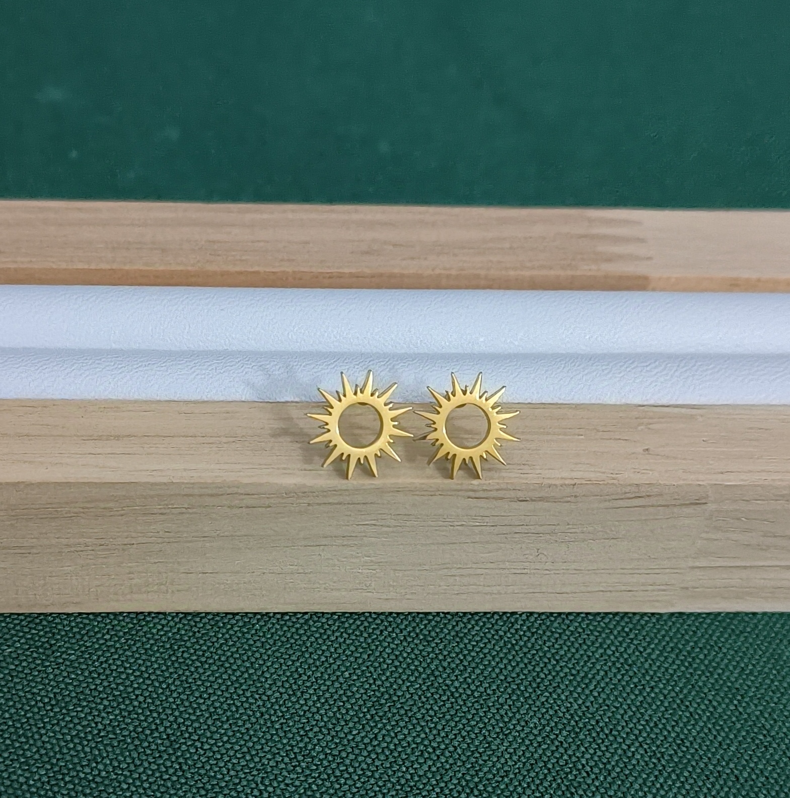 Pendientes Sol.