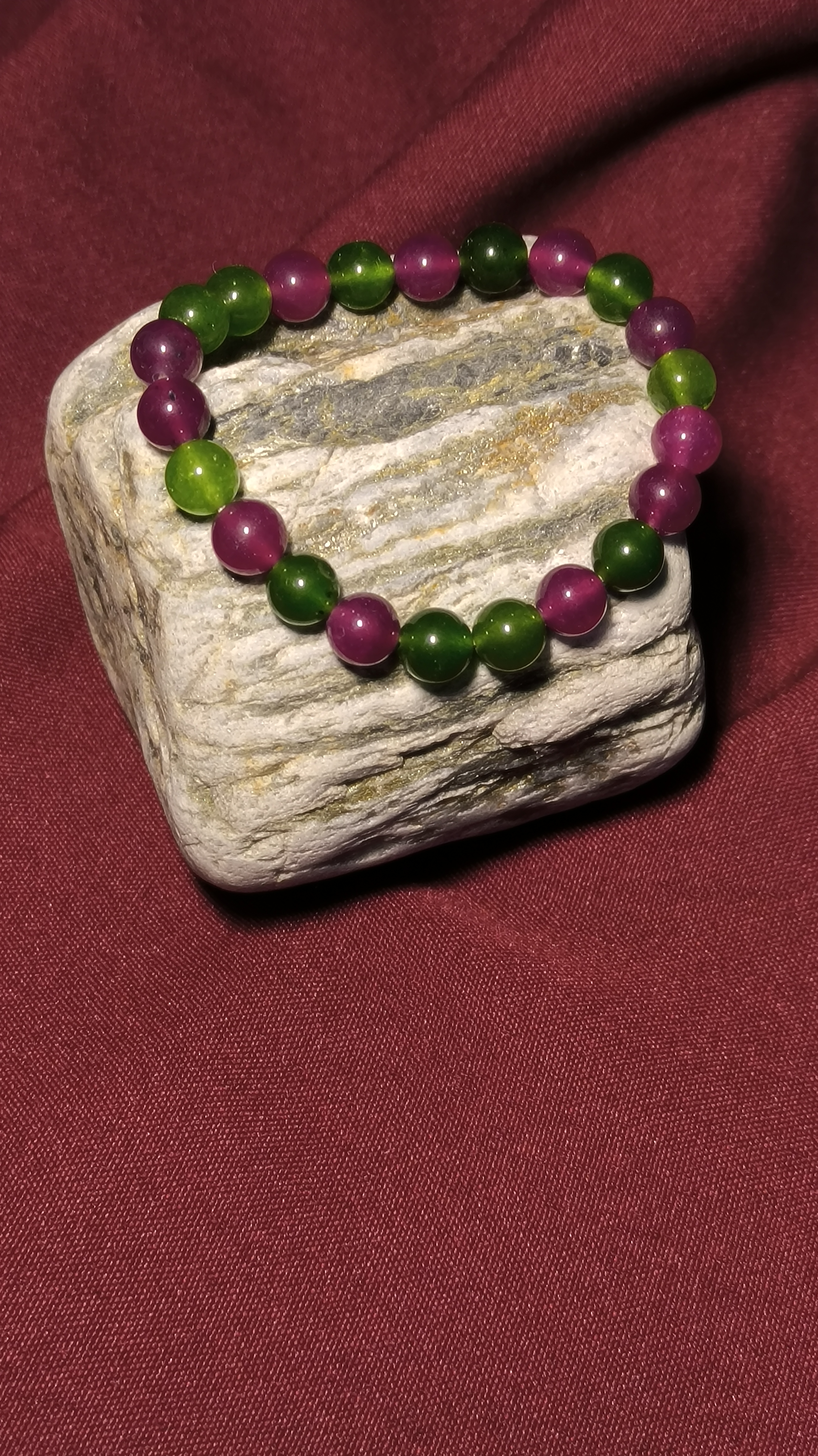 Pulsera de Piedra pulida natural.