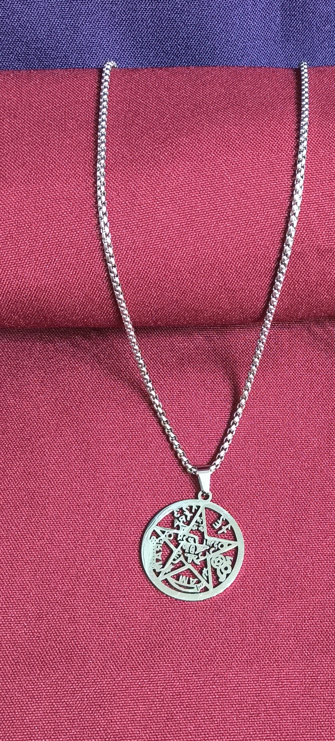 Colgante Hombre Tetragramatón.