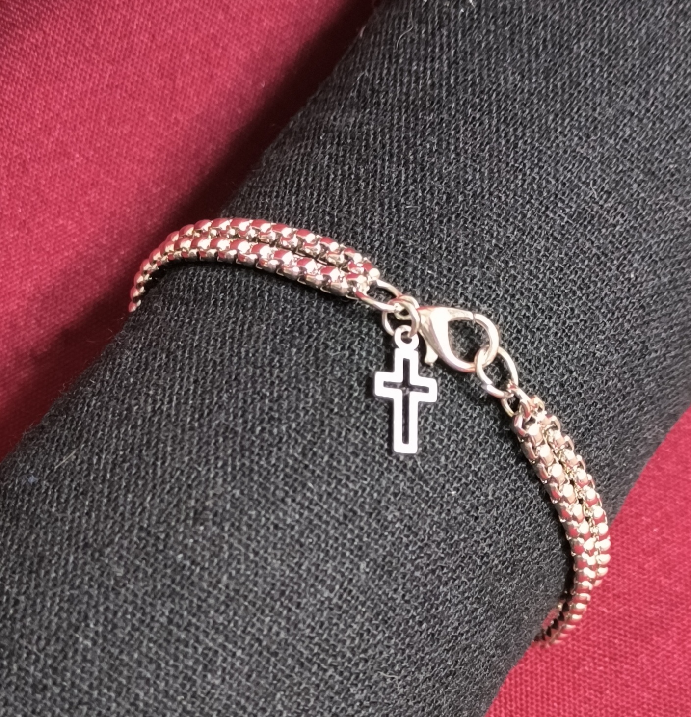 Pulsera Hombre Doble con Cruz colgante.