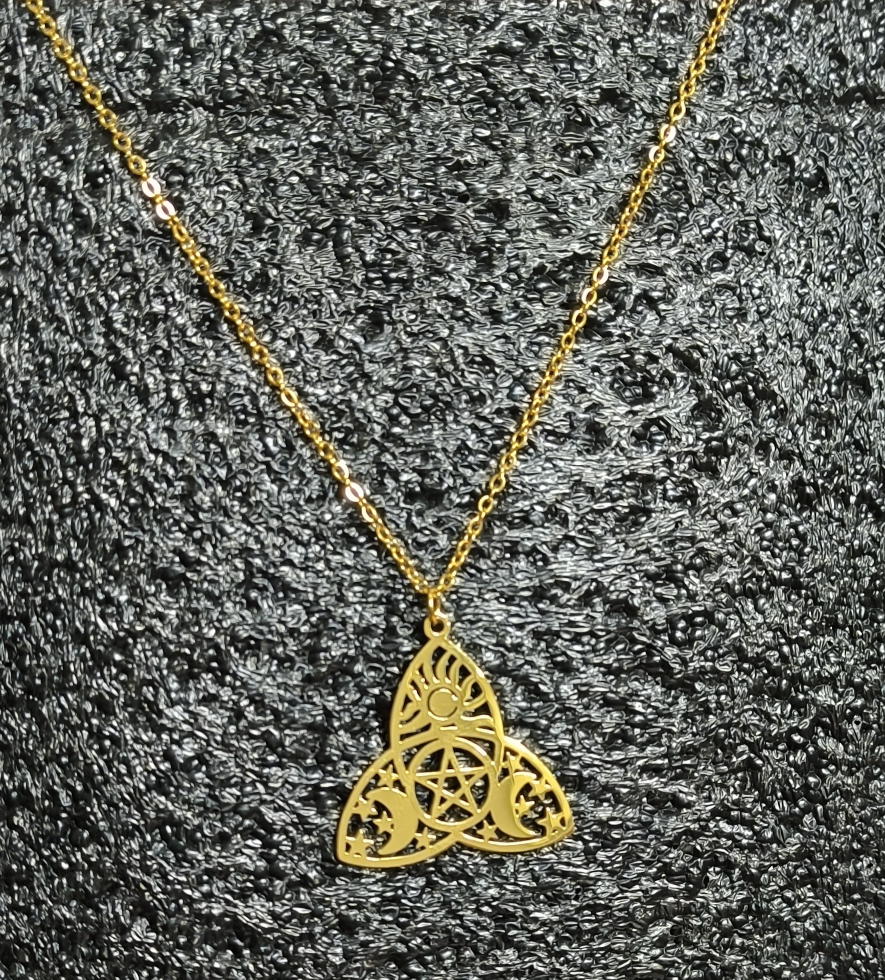 Colgante Triqueta Celta Triple Diosa.