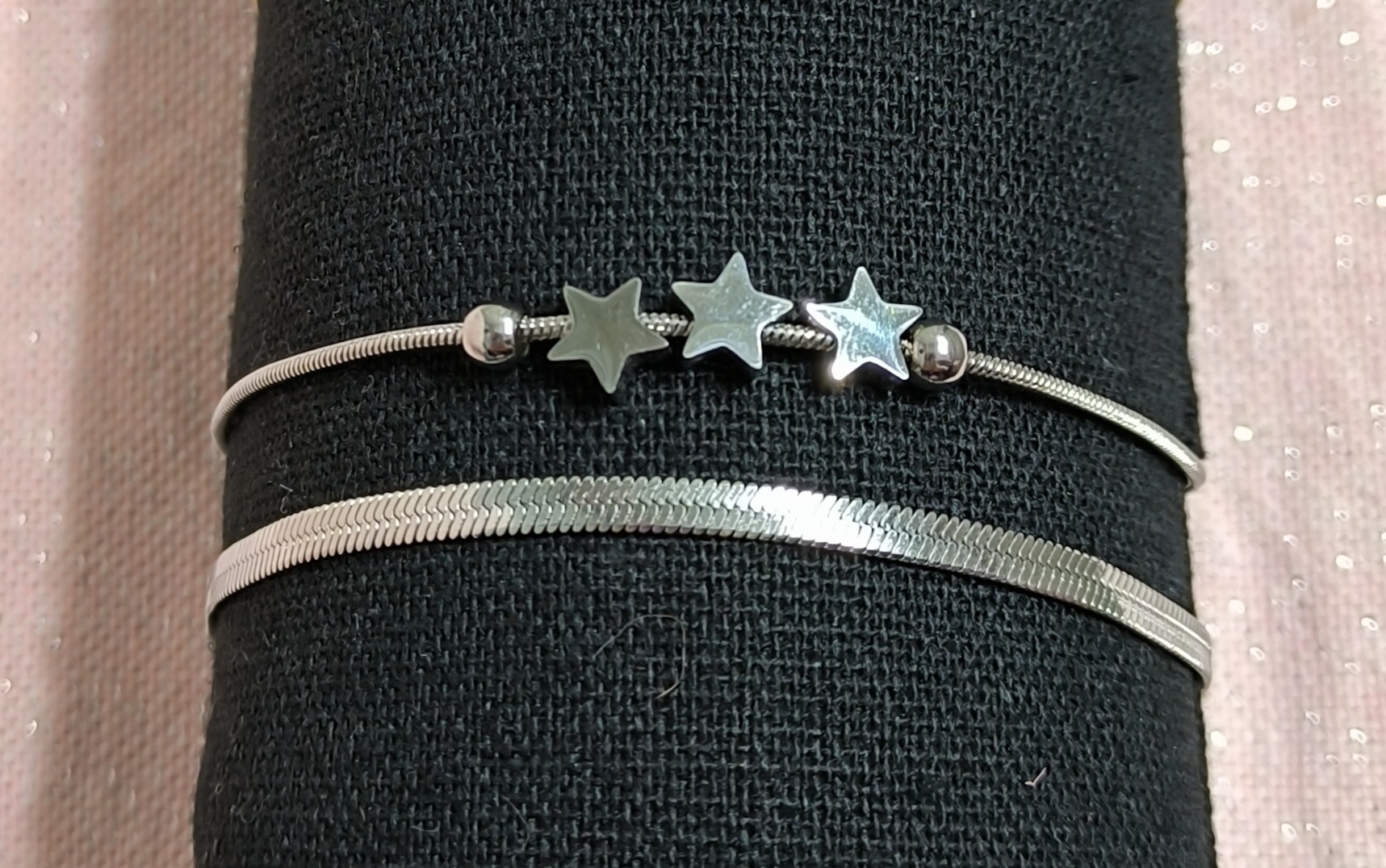 Pulsera Doble con Estrellas.