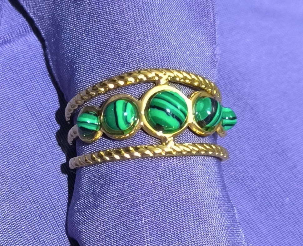 Anillo piedra Ojo de Tigre y Malaquita.