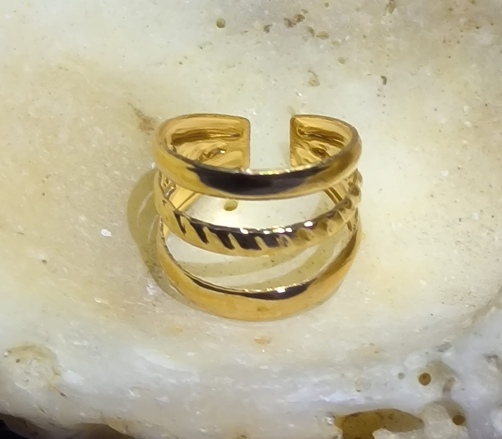 Ear Cuff tres líneas