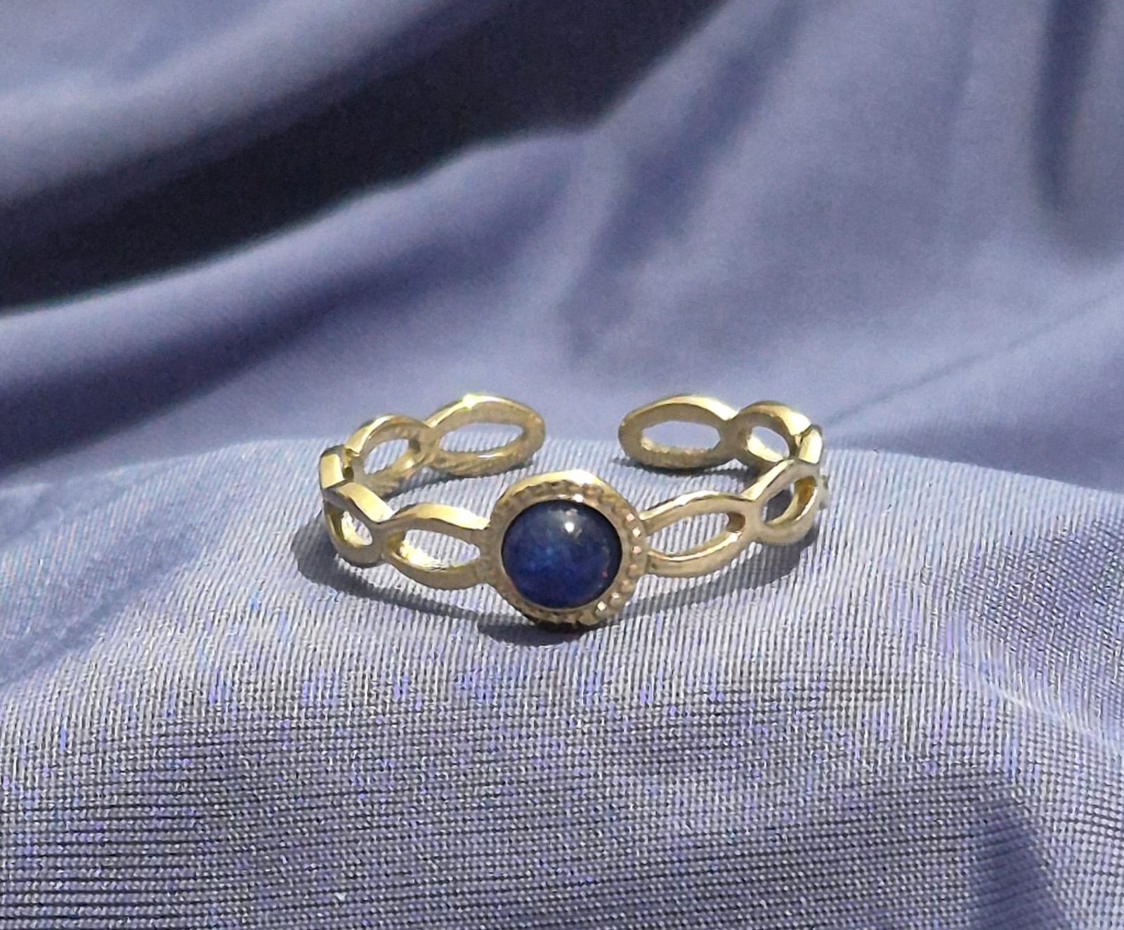 Anillo piedra redonda.