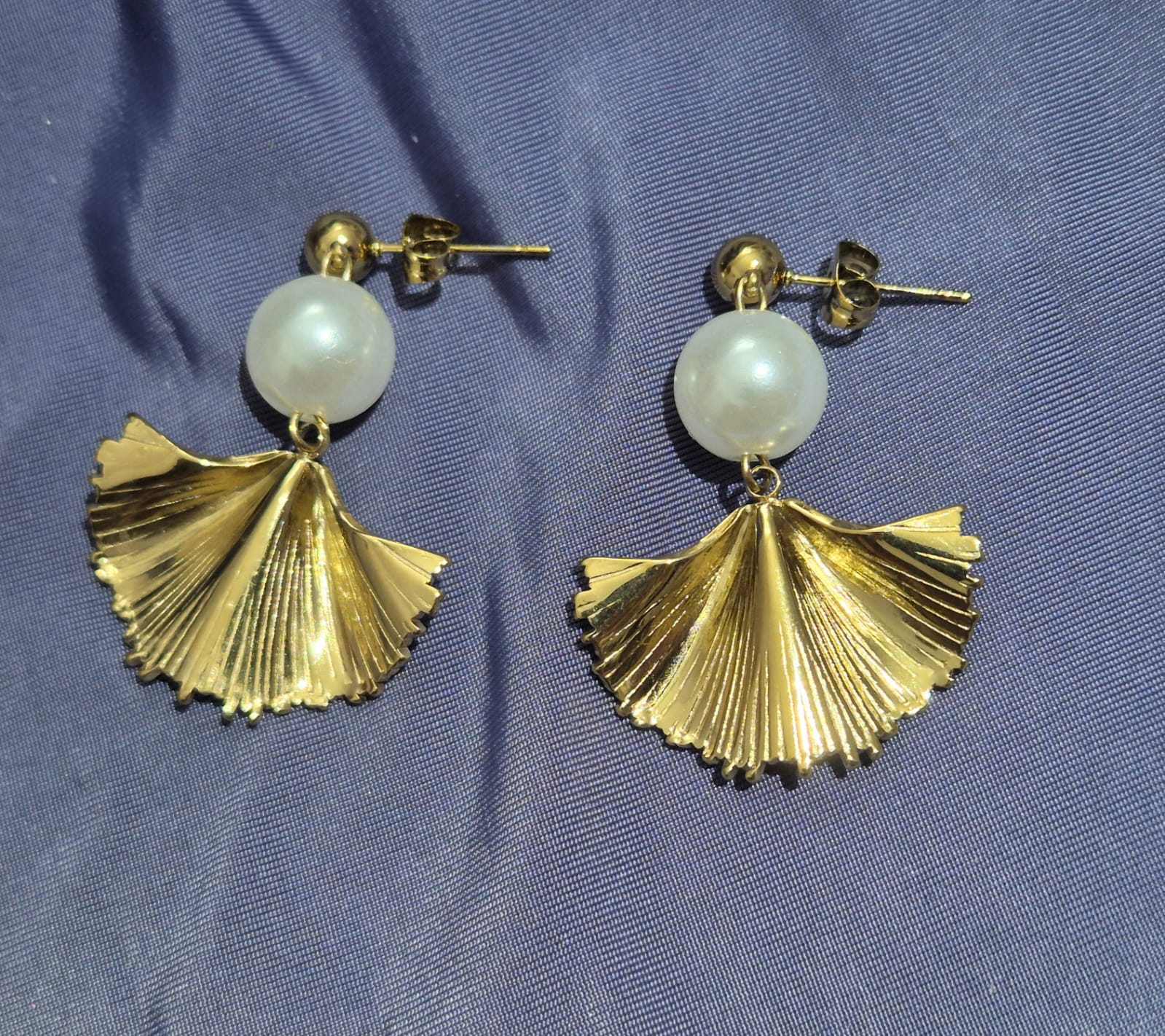 Pendientes Hoja Ginkgo y perla.