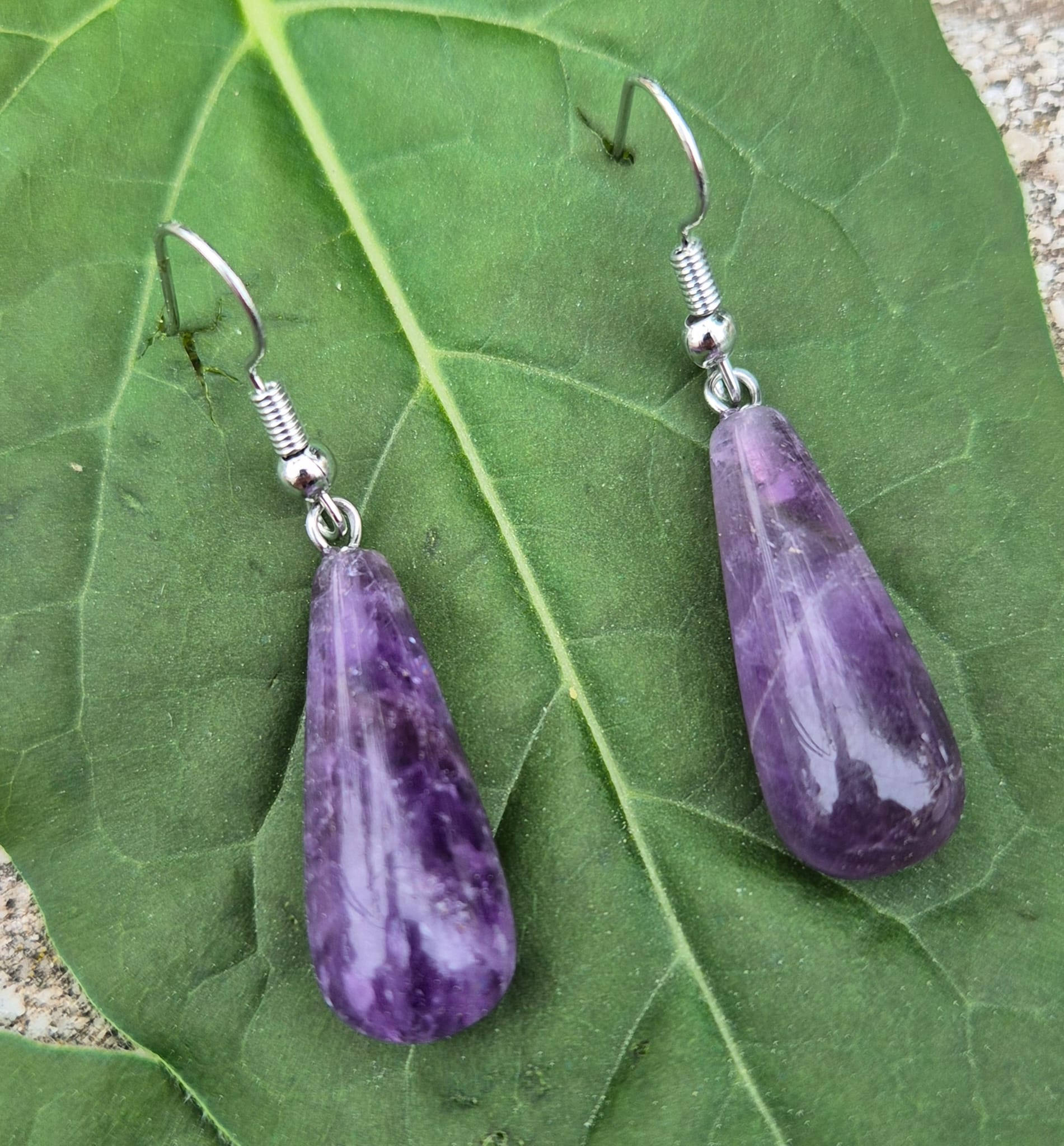 Pendientes de piedra en forma de Gota.