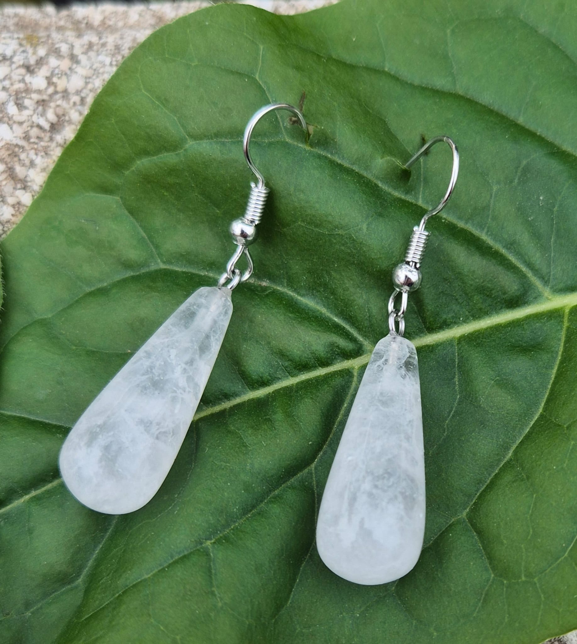 Pendientes de piedra en forma de Gota.