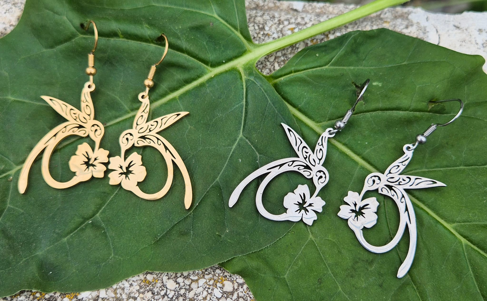 Pendientes Largos Colibrí con Flor.