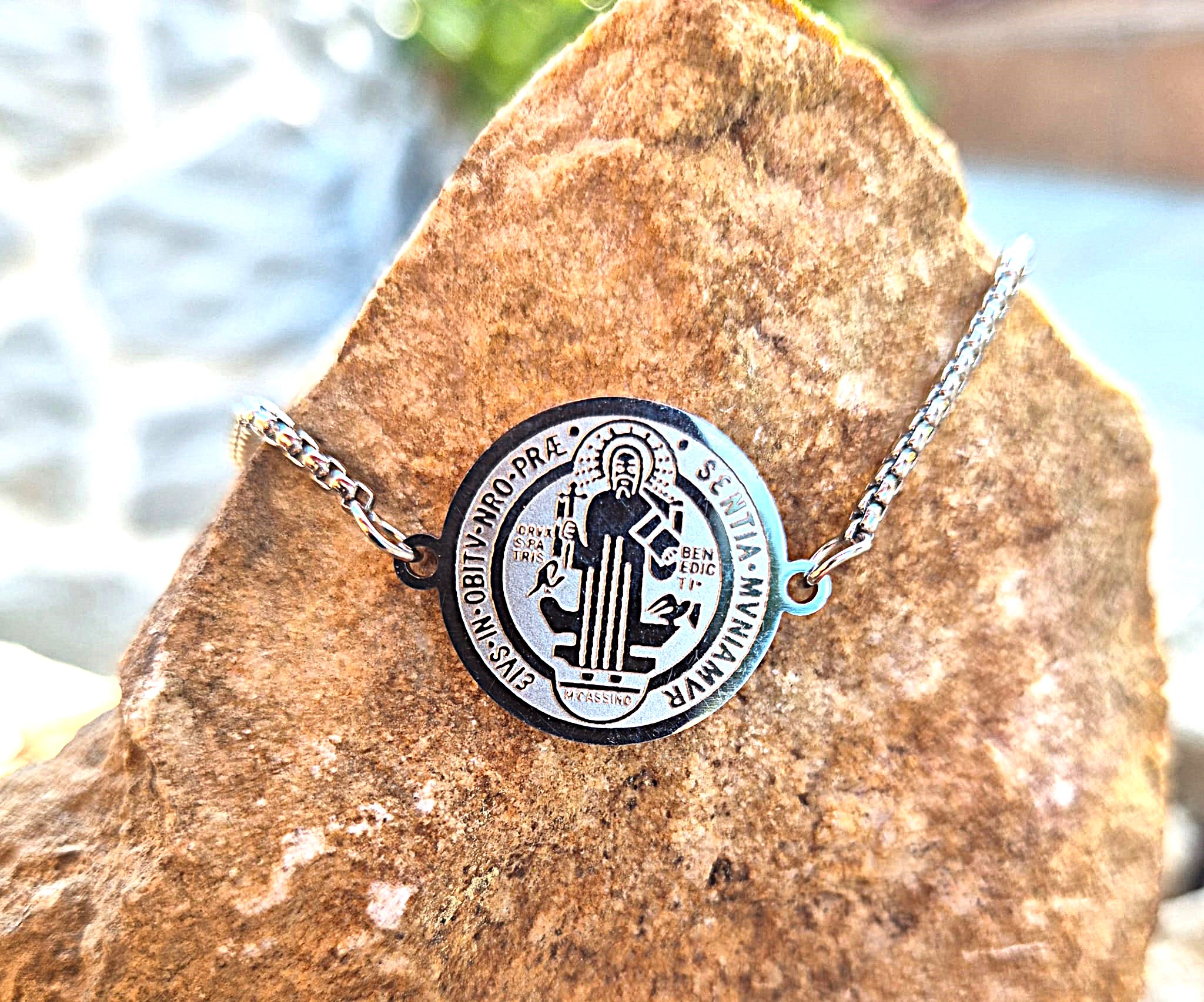 Pulsera San Benito.