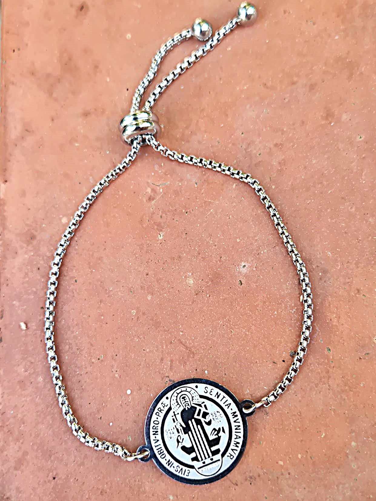 Pulsera San Benito.