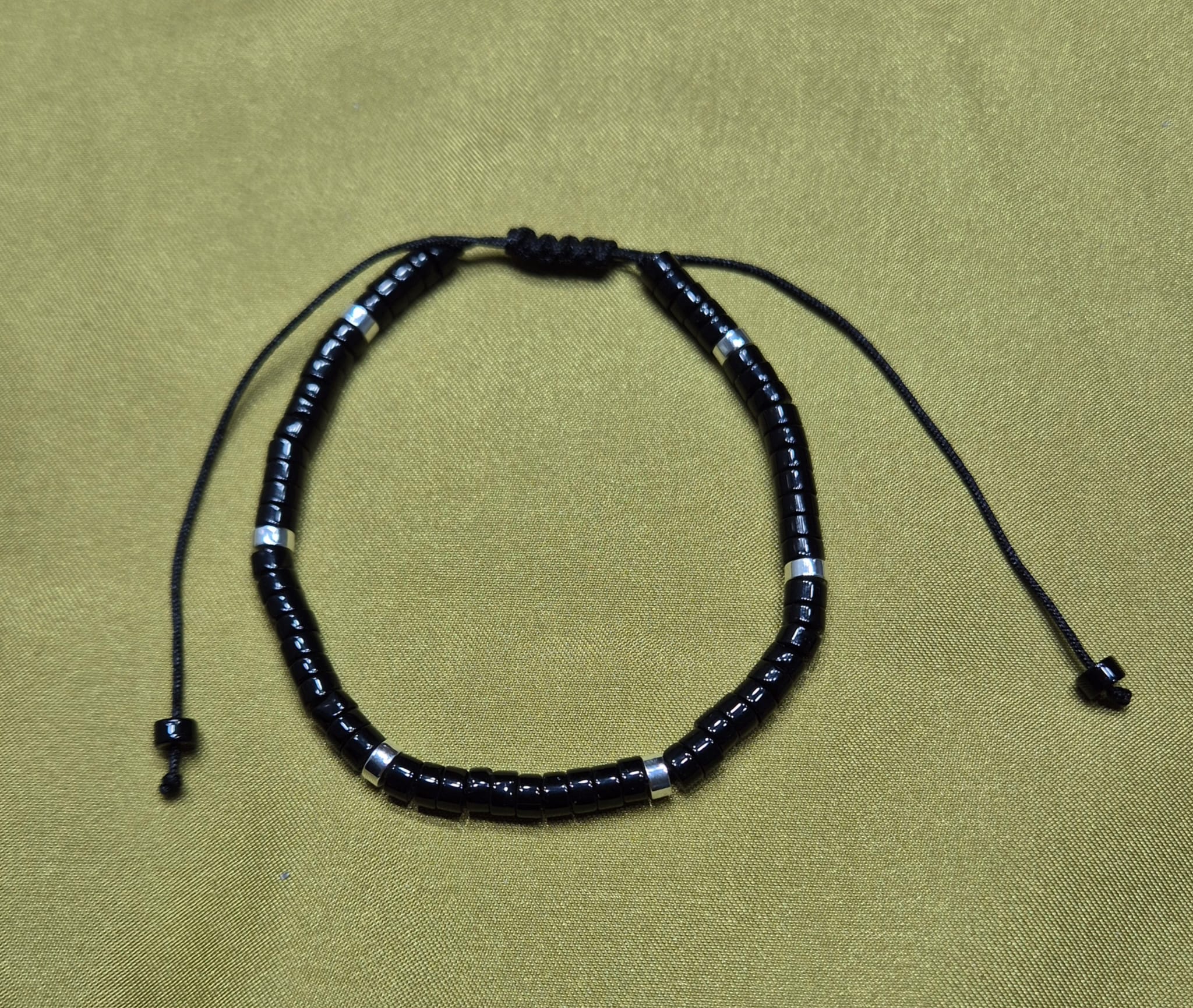 Pulsera Hilo Cuentas  Acero Plateado