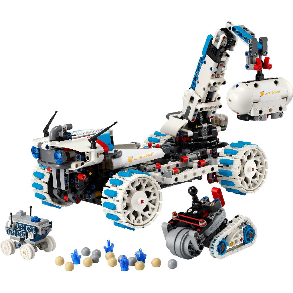 Lego 42211 Technic Lunar Outpost Maanrover