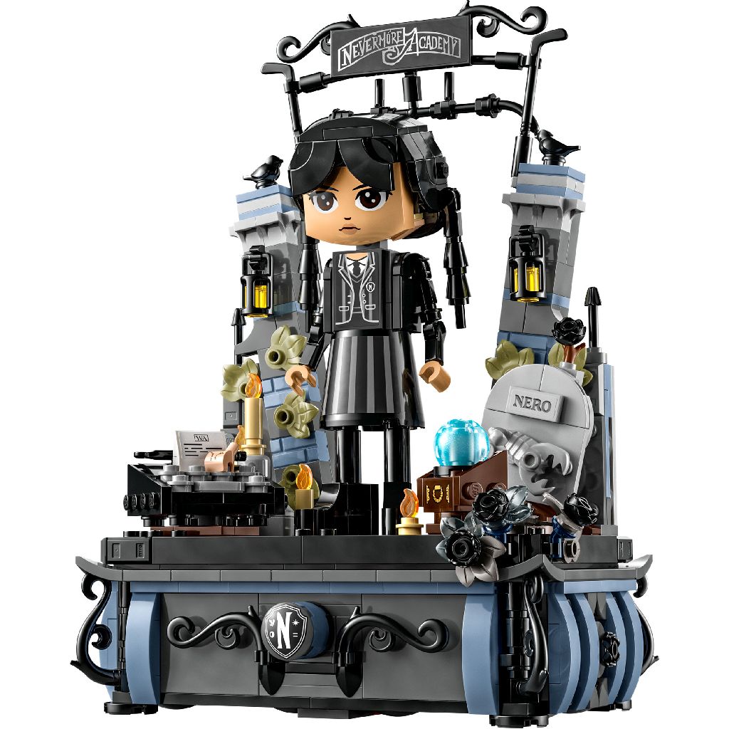 Lego 76780 Adams Family Wednesday Addams Figuur