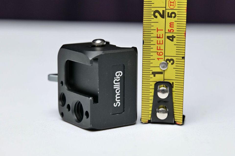Adaptador Nato a Cold Shoe + roscas hembra Arri Locating 1/4 y 1/8 para Gimbal serie DJI RS. (M5)