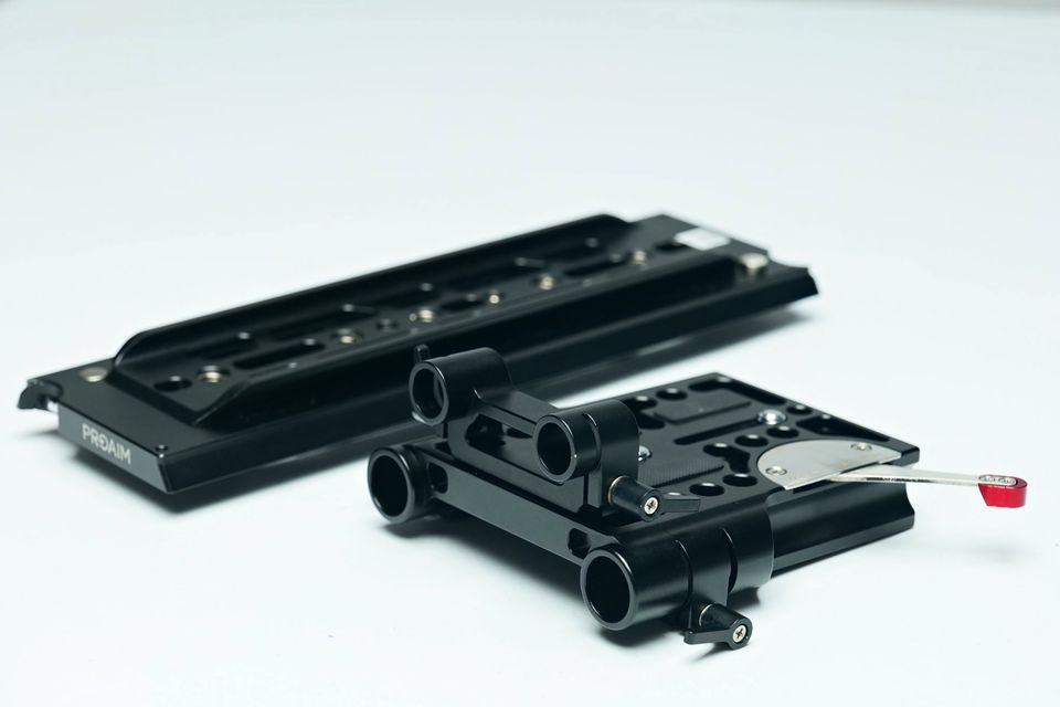 Base Plate tipo ARRI Standard Dovetail (caños 15 y 19mm) + Plate de trípode Dovetail