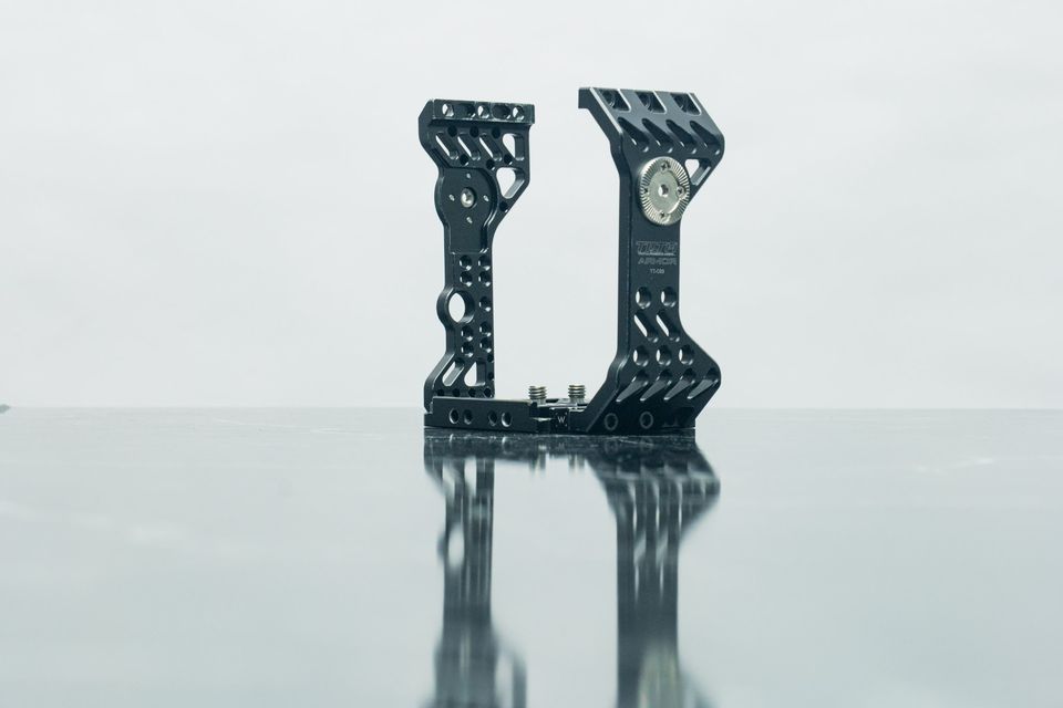 Cage Tilta para cámara de CINE RED DSMC1 Scarlet Epic Dragon.