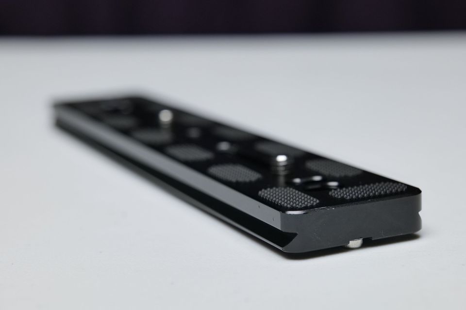 Galleta / Placa / Plate Arca Swiss 20cm de largo, con 02 pernos de 1/4. (M5).