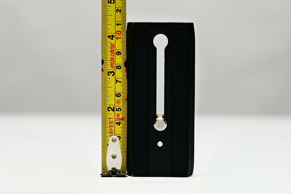 Galleta / Placa QR Tipo Manfrotto 501PL, 500AH, 701, 577. 11cm de largo.
