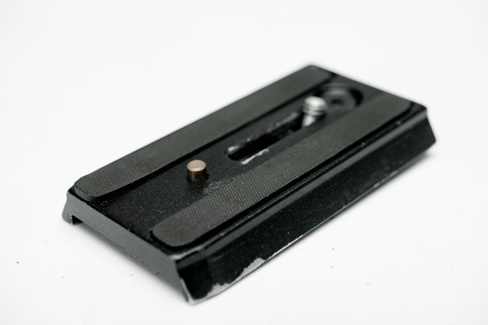 Galleta / Placa Tipo Manfrotto 501PL, 500AH, 701, 577, De 9cm Largo.