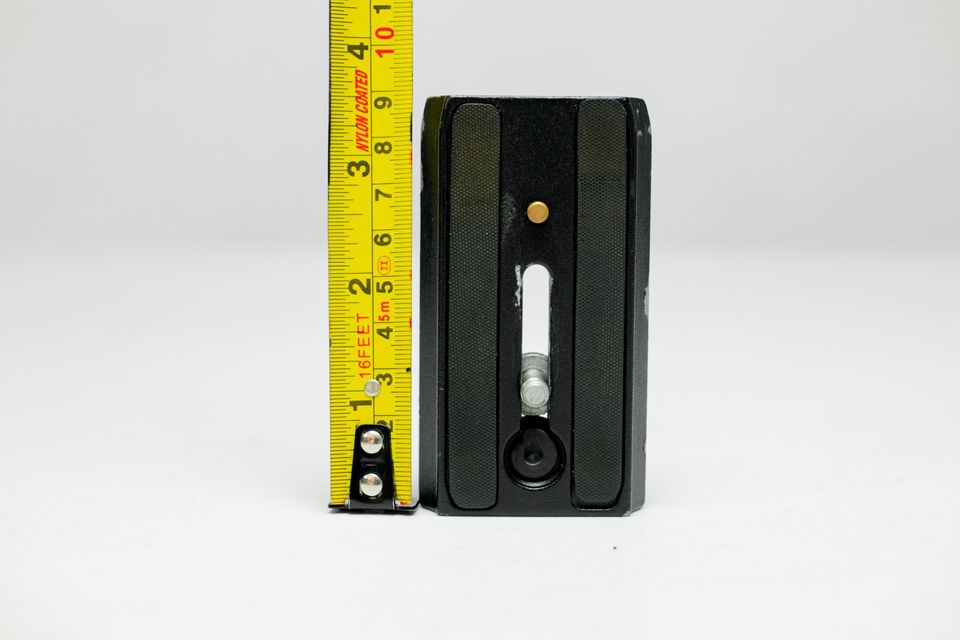 Galleta / Placa Tipo Manfrotto 501PL, 500AH, 701, 577, De 9cm Largo.