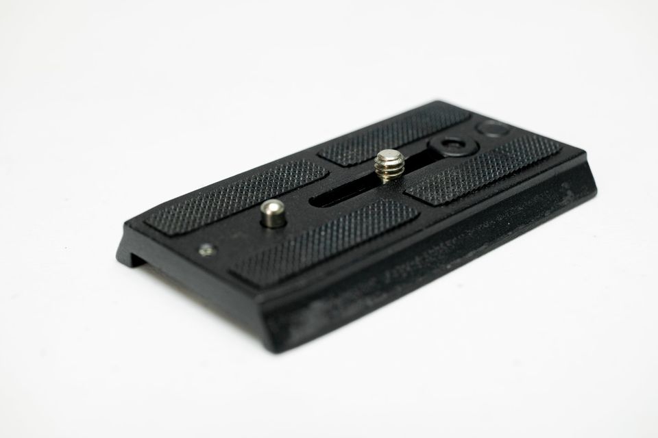 Galleta / Placa Tipo Manfrotto 501PL, 500AH, 701, 577. 9cm.