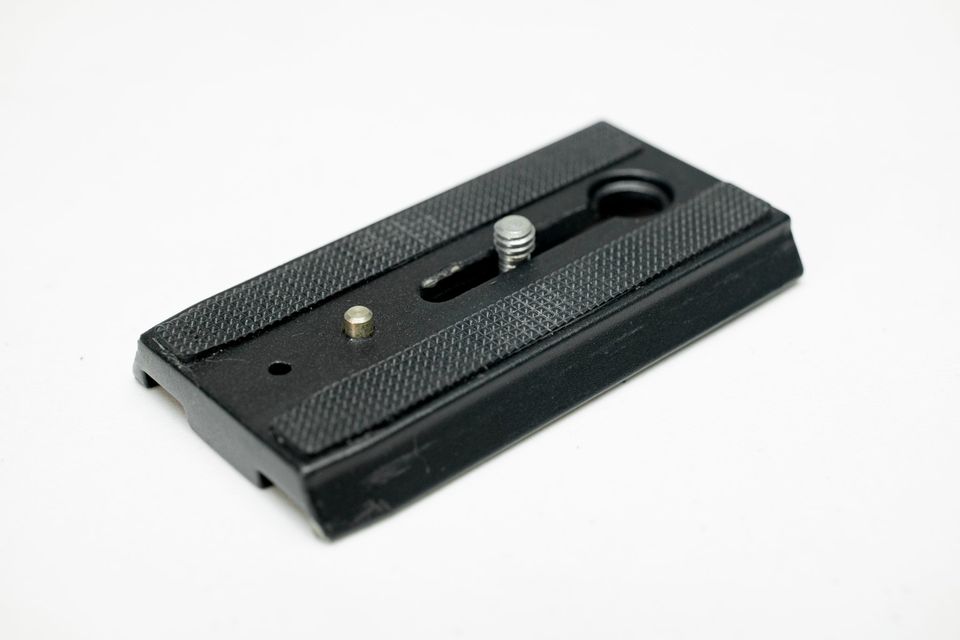 Galleta / Placa Tipo Manfrotto 501PL, 500AH, 701, 577. 9cm.