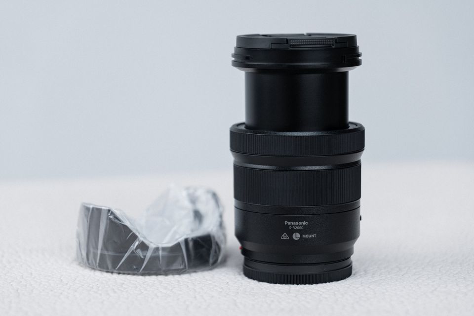 Lente Zoom Panasonic Lumix S 20-60mm Full Frame.
