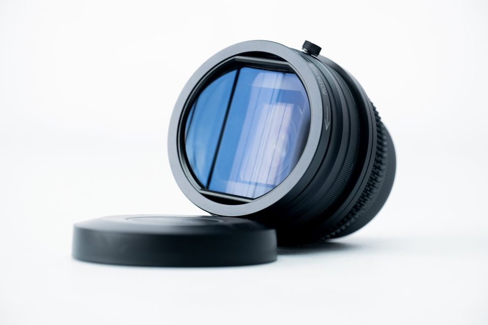 Lente anamórfico 1.33X Century Optics 72mm/ Lente Voigtlander 28mm f2.8 EF.