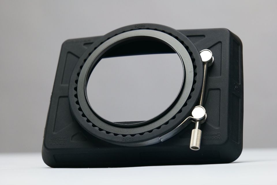 Mattebox Zipbox para lentes de 95mm de diametro + Step Ring. Con 01 stage de 4 x 5.56"