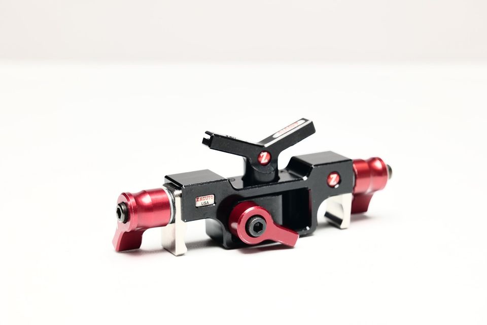 Soporte de lentes de cine ZACUTO para caños de 15mm.