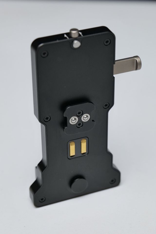 TILTA Plate de batería V-Mount para DJI Ronin RS2/RS3 Pro. (M5).