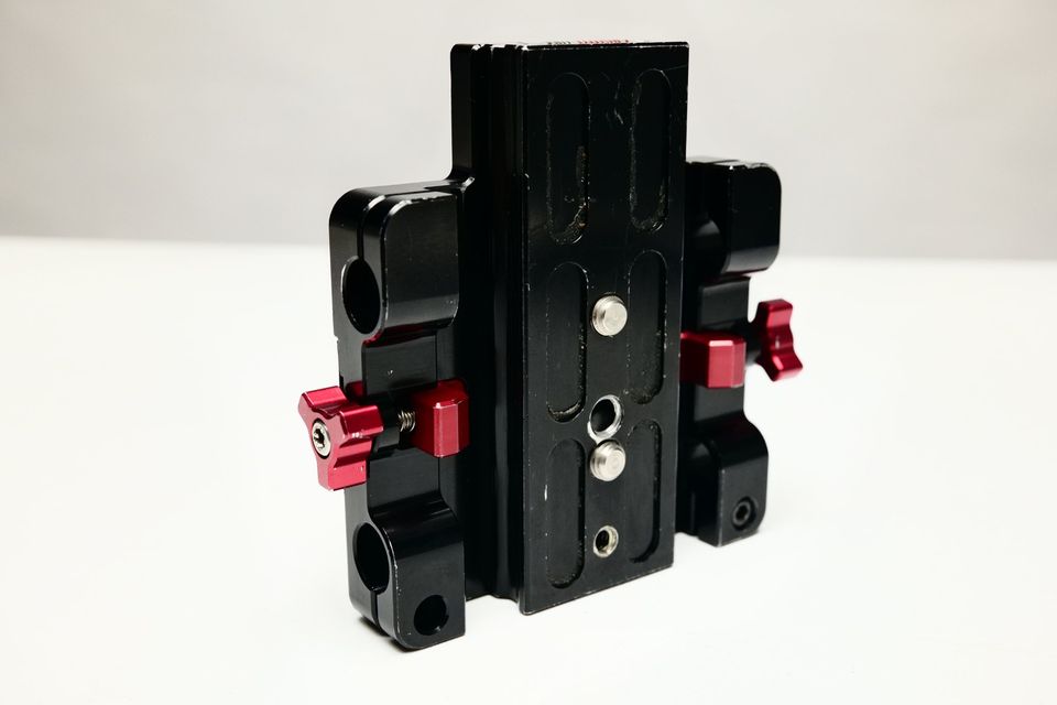 Zacuto Studio Baseplate para cámara de cine Canon C100/C300/C500.