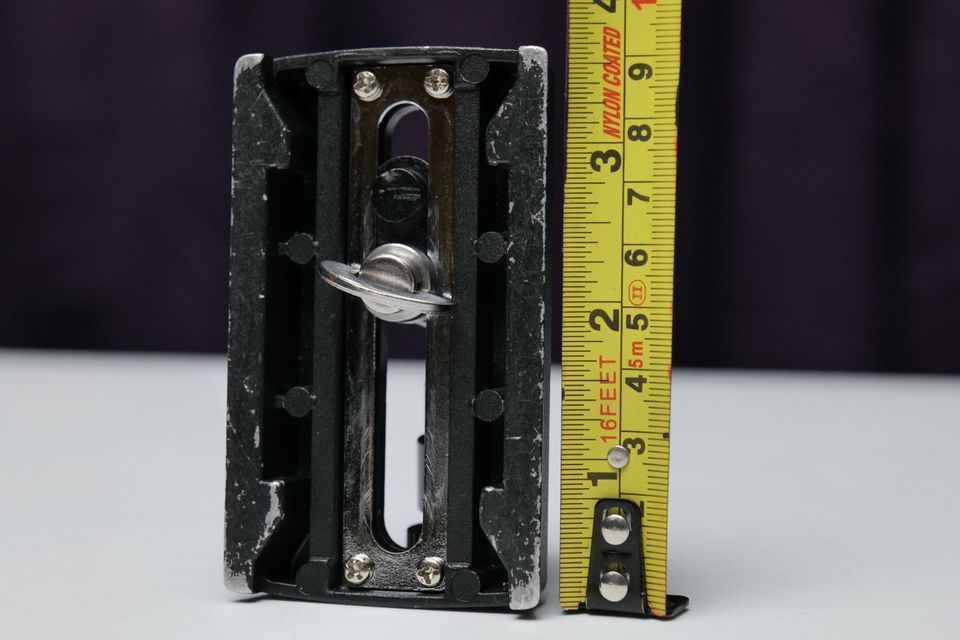 Placa / galleta marca Magnus VT-QRP400 Quick Release Plate (M5)